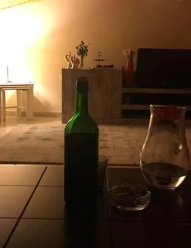 Woodengate Apartamento *